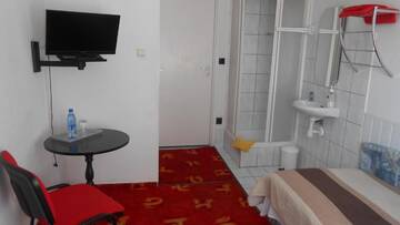 Фото номера Одноместный номер Мини-отель Hotel Leon г. Бяла-Подляска 3